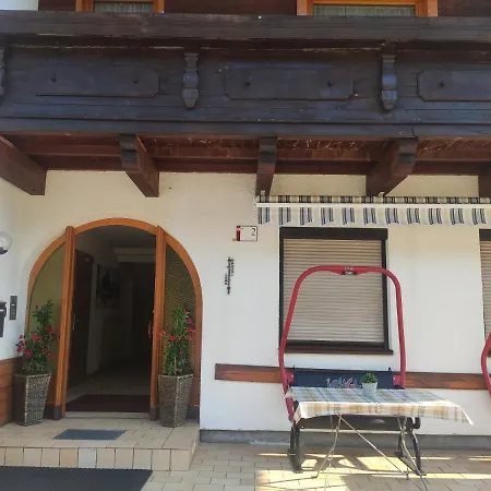 Marlis Apartament *